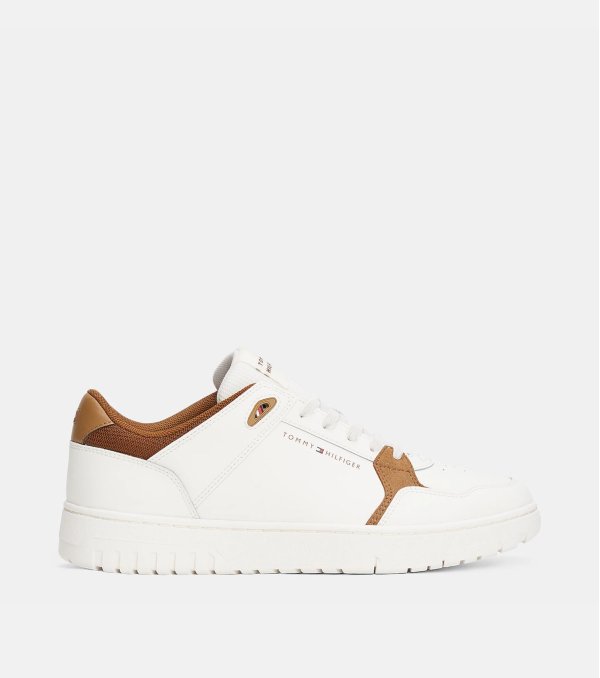 Deportivo Tommy Hilfiger...