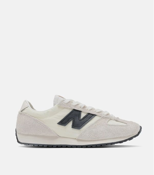 Deportivo New Balance...