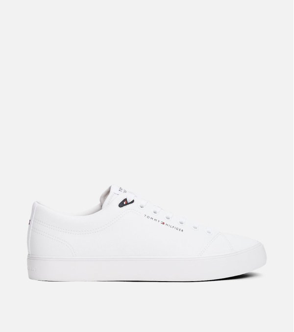 Deportivo Tommy Hilfiger...