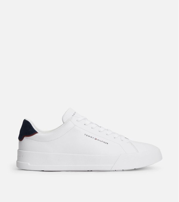 Deportivo Tommy Hilfiger...