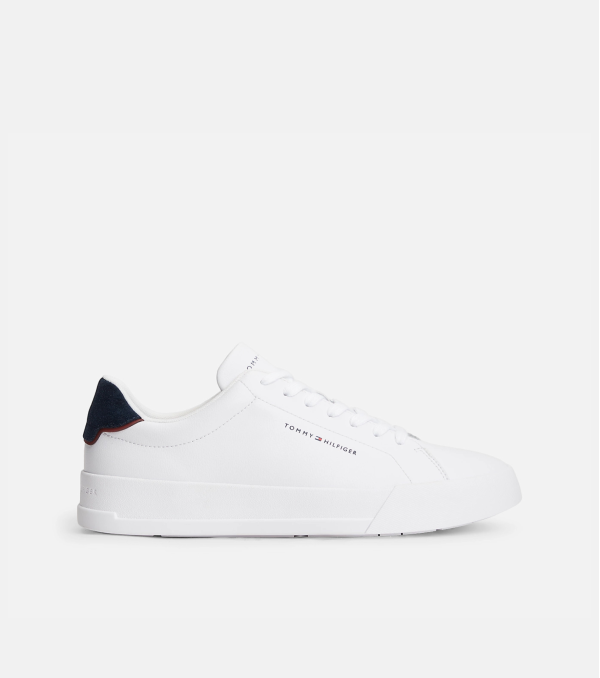 Deportivo Tommy Hilfiger...