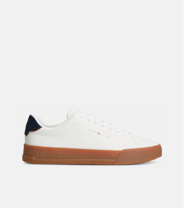 Deportivo Tommy Hilfiger...