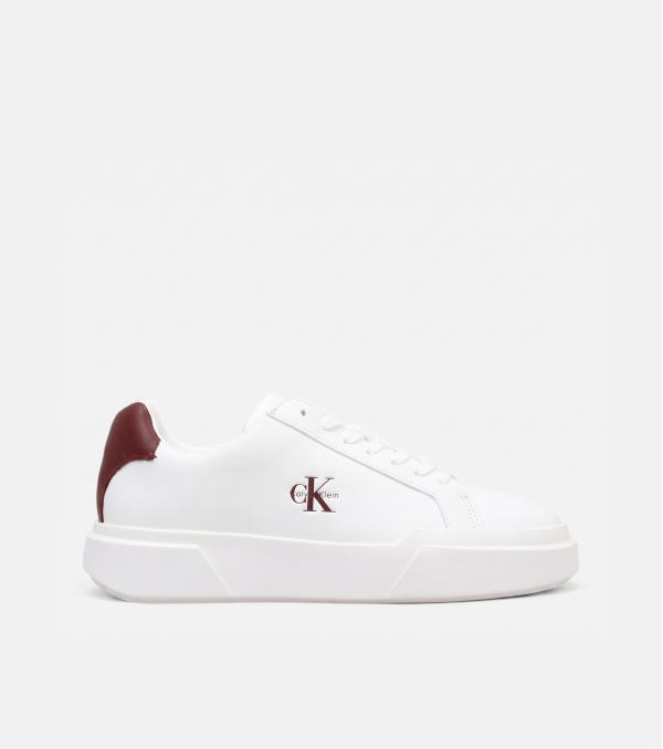 Deportivo Calvin Klein...